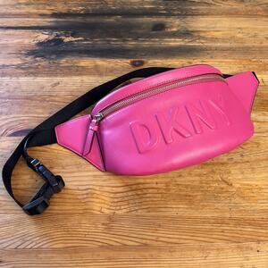 DKNY Tilly Logo Fanny Pack-Fuchsia Pink Faux Leather-Waist Belt Bag VTG